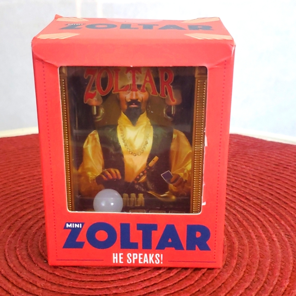 NWT Zoltar He Speaks Miniature Edition.